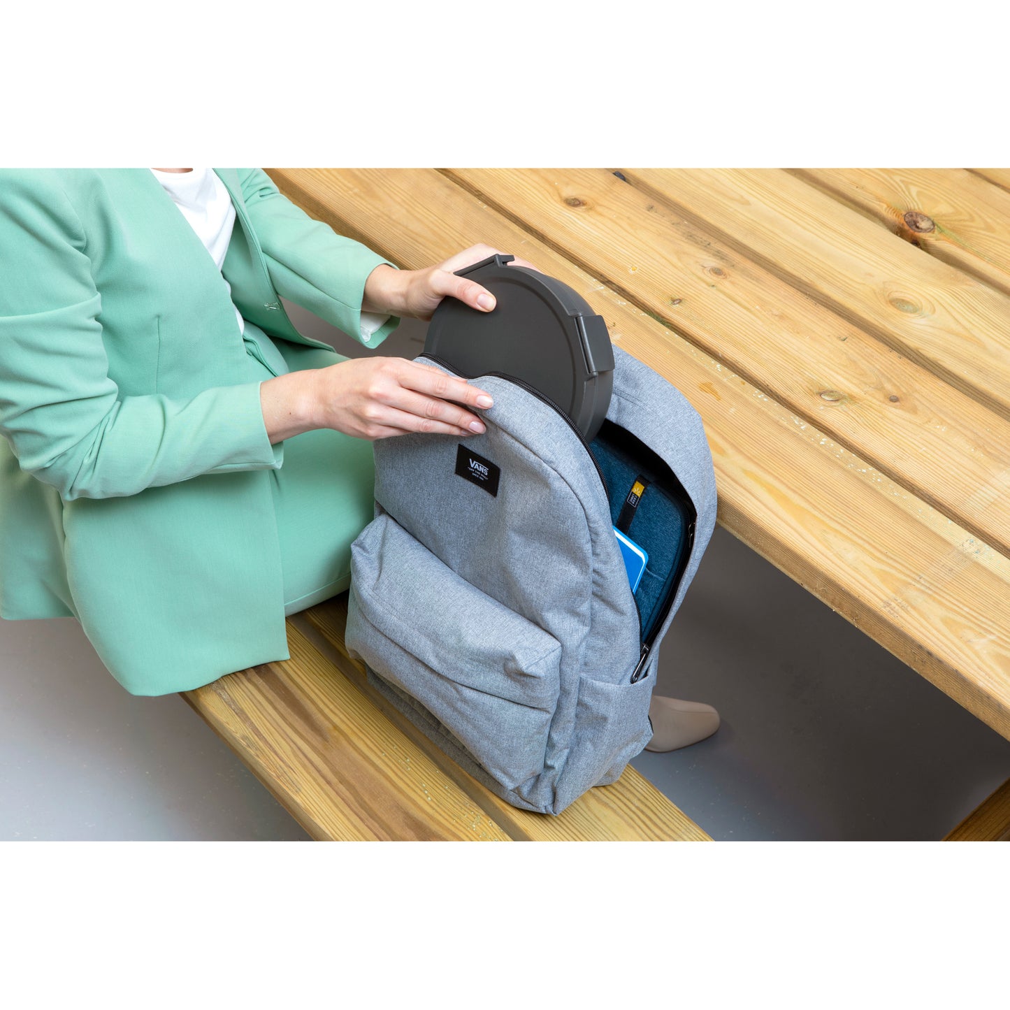 Make & Take Salad Bowl 1.3 L - Dark Grey - The Organised Store