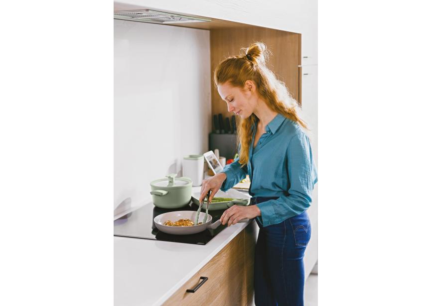 Serving Tongs 10.5"- Balance Nonstick- Recycled Material - Sage - The Organised Store