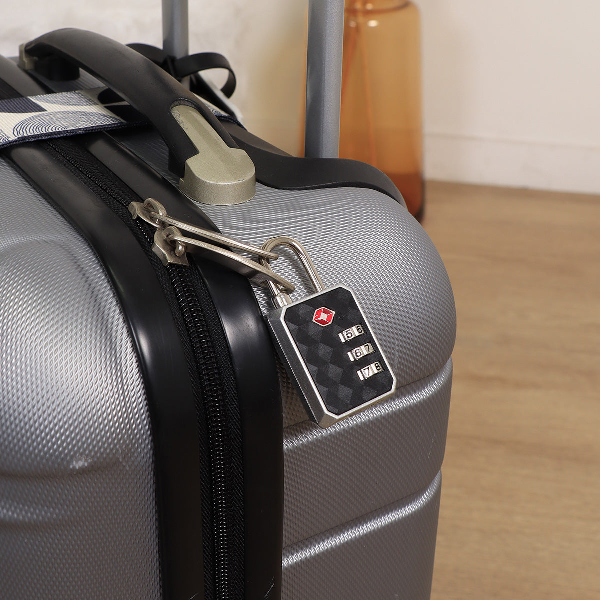 Zinc Alloy Lock TSA Universal Norm, Black