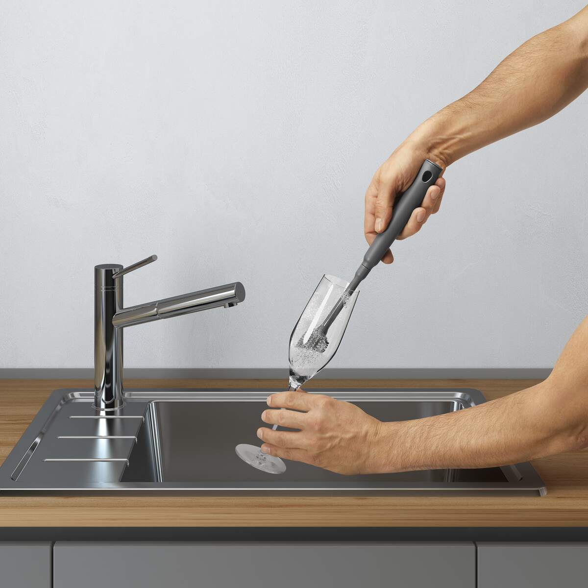 Extendable Washing Up Brush With Soft Head