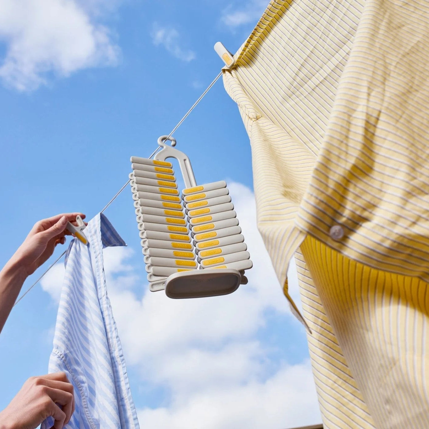 30-Piece Clothes Peg Set With Storage Stand