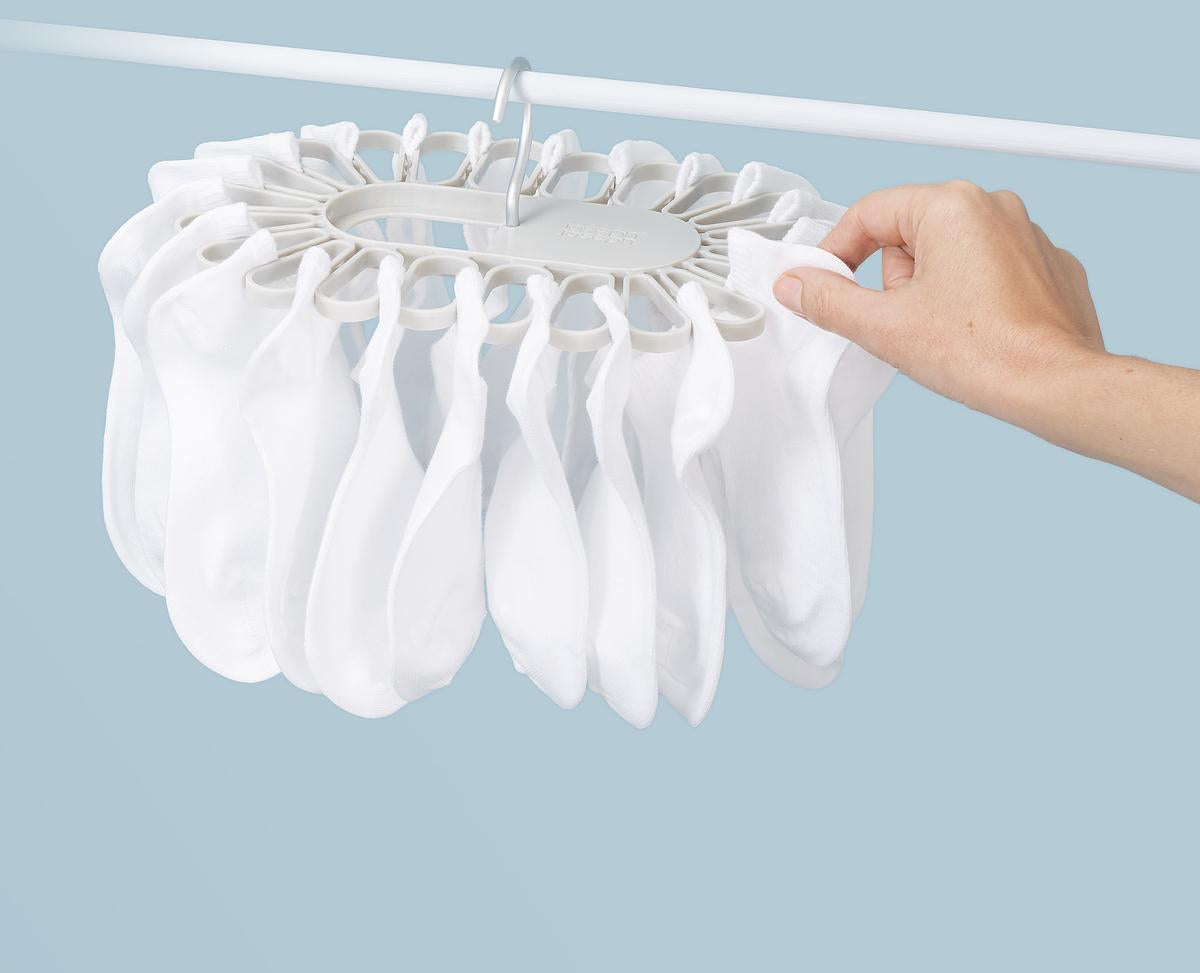 Petal™ 22-piece Quick-grip Ecru Drying Hanger