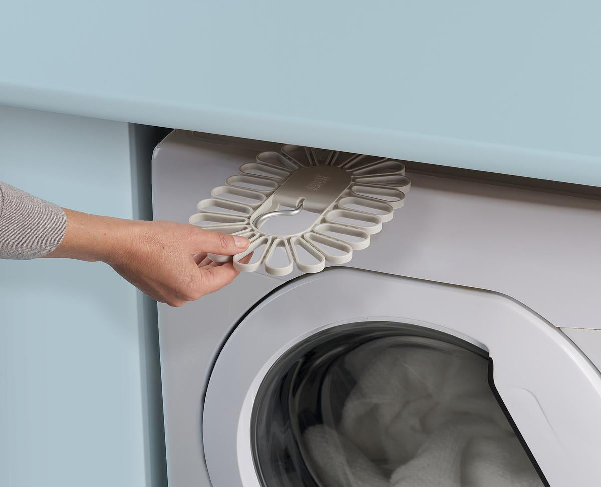 Petal™ 22-piece Quick-grip Ecru Drying Hanger