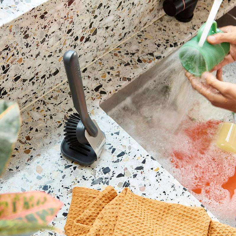 SinkTech™ Washing Up Brush with Steel Stand - The Organised Store
