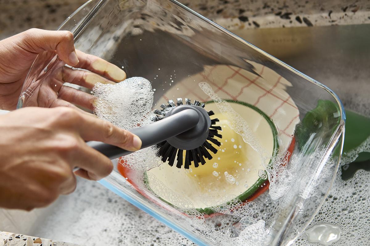 SinkTech™ Washing Up Brush & Sponge Set with Steel Stand - The Organised Store