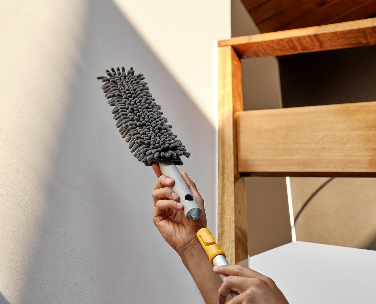 Cleantech Duster With Storage Sheath