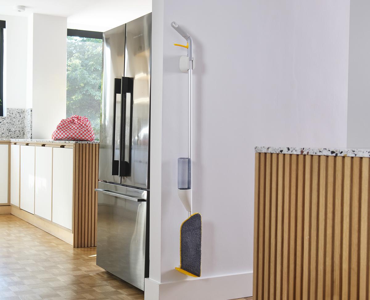 Cleantech Spray Mop With Scrubbing Pad