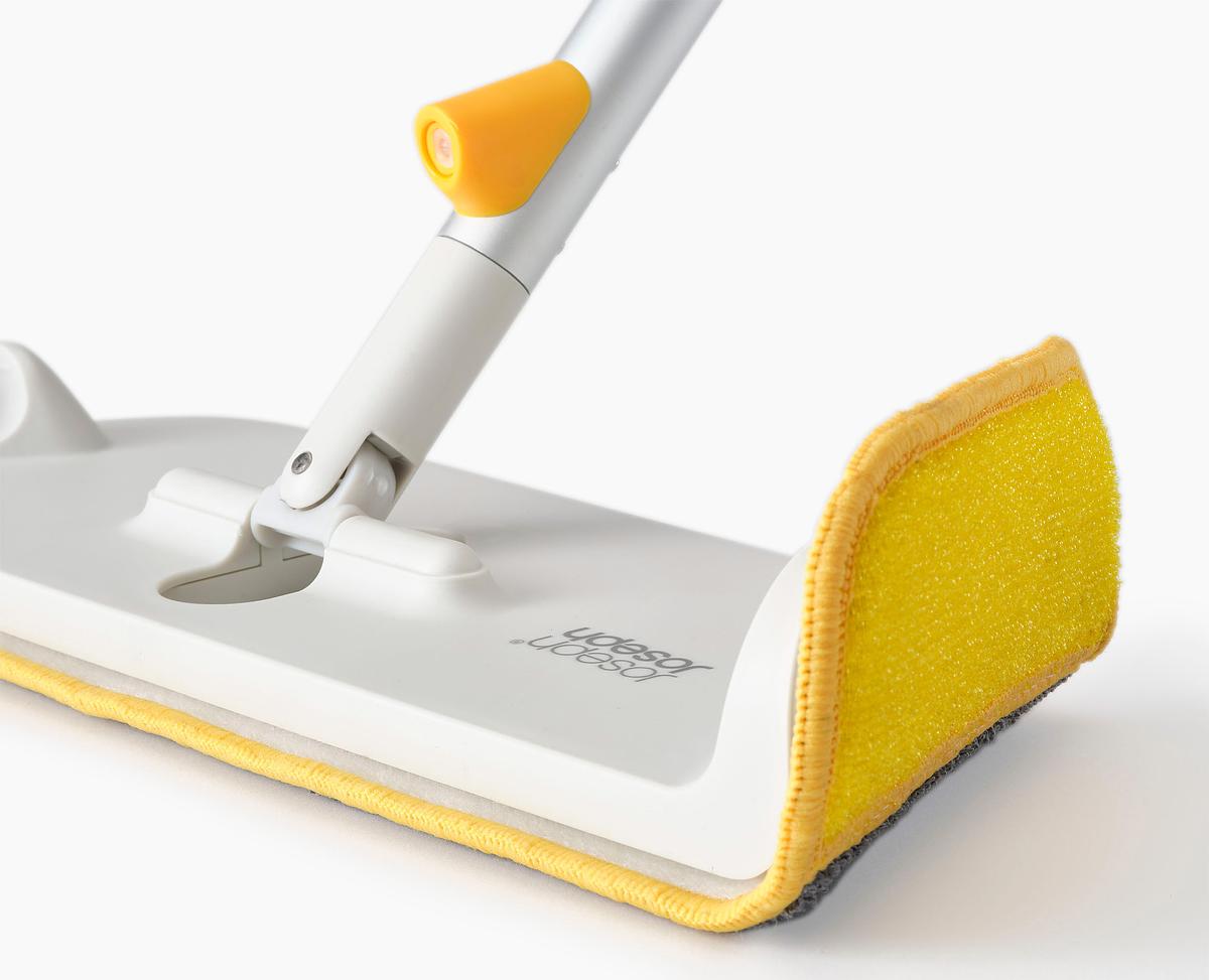 Cleantech Spray Mop With Scrubbing Pad