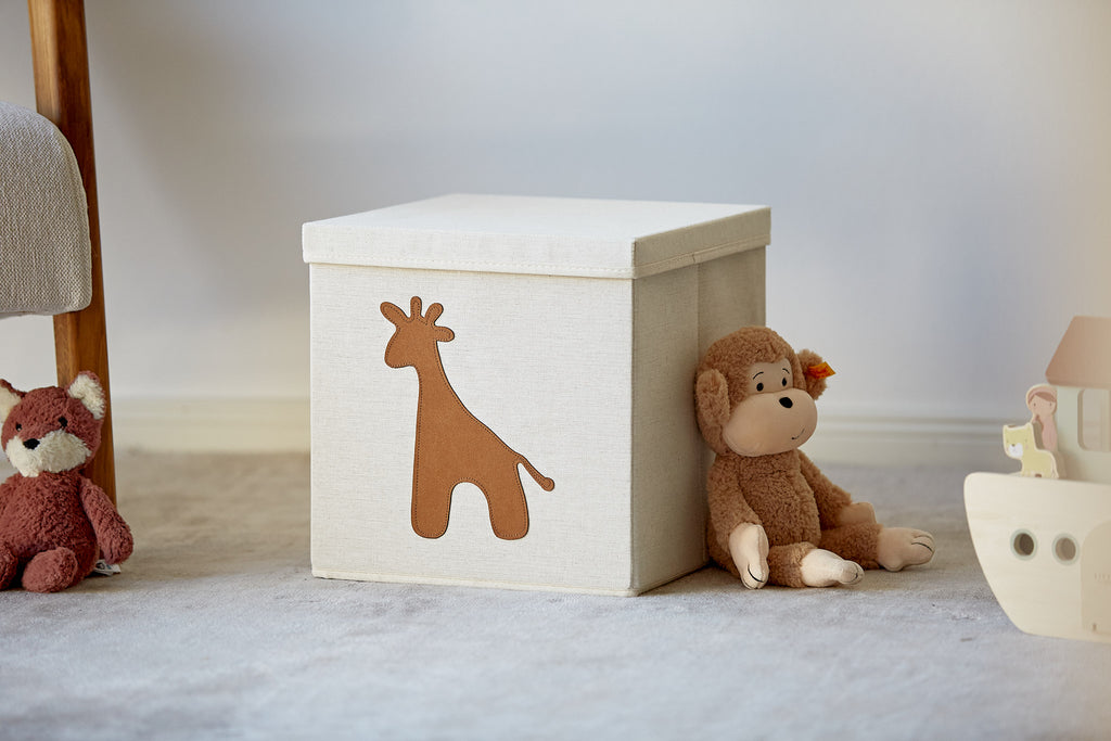Storage Box With Lid - White With Giraffe