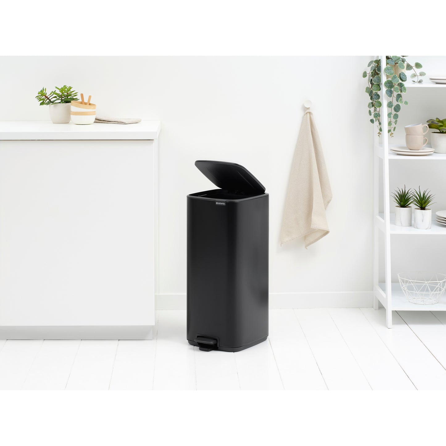 Bo Pedal Bin, 30 Litre - Various Colours