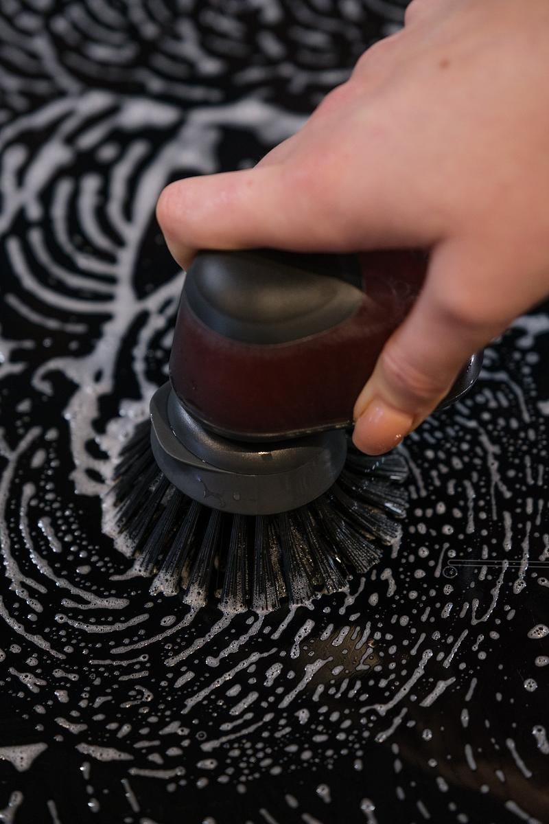 SinkTech™ Compact Soap Dispensing Washing Up Brush with Steel Stand - The Organised Store