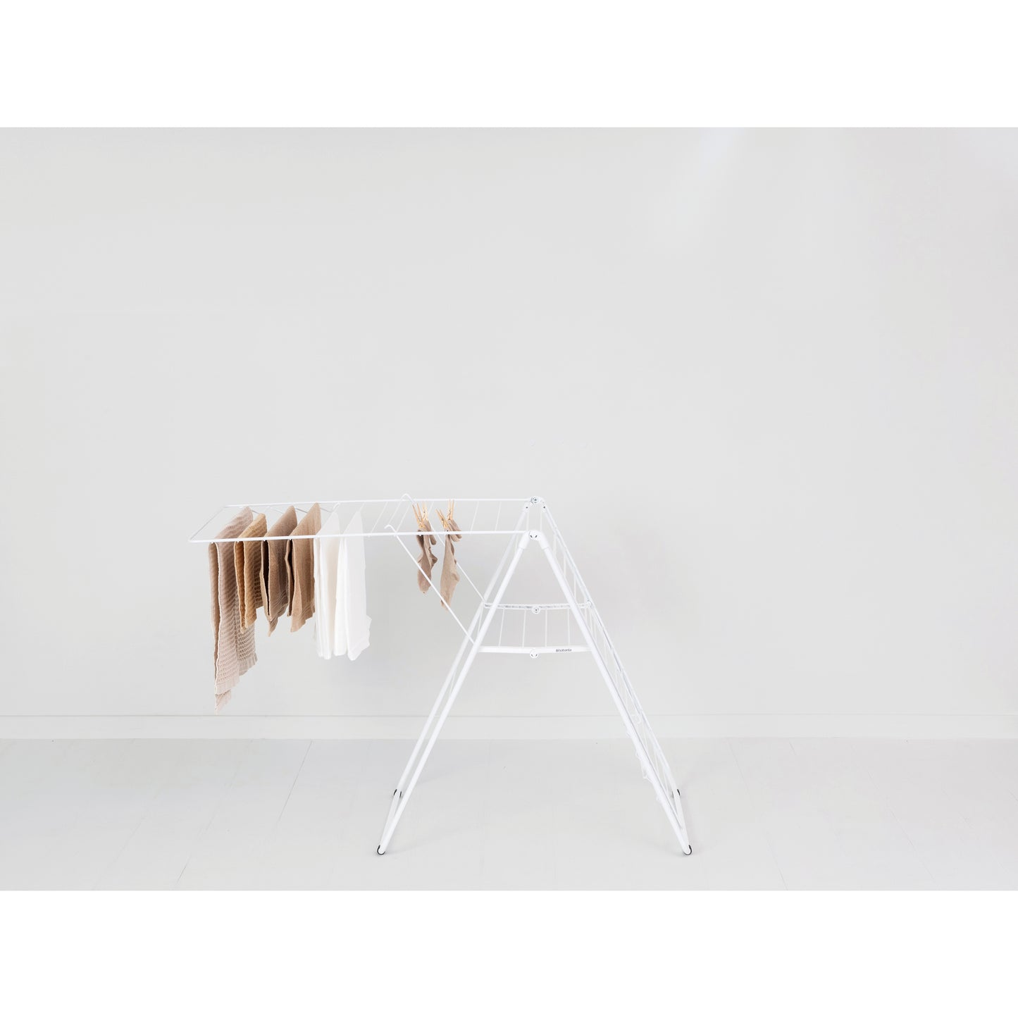 HangOn Drying Rack 25 Metres- White or Black