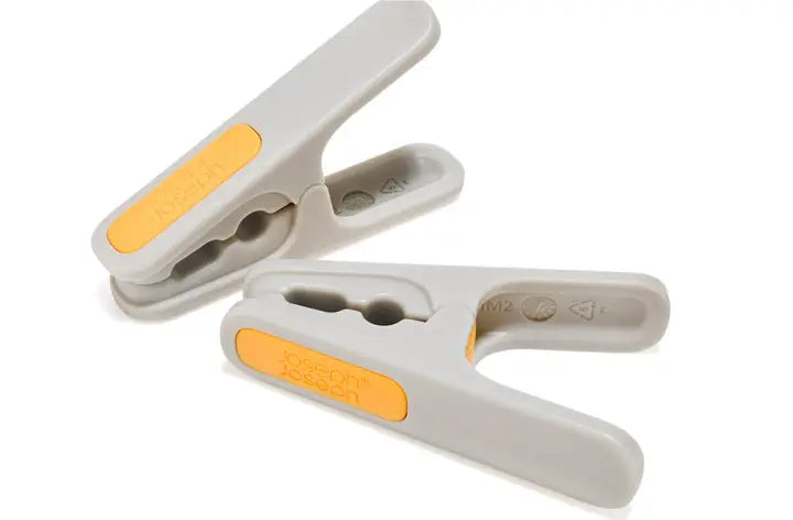 30-Piece Clothes Peg Set With Storage Stand