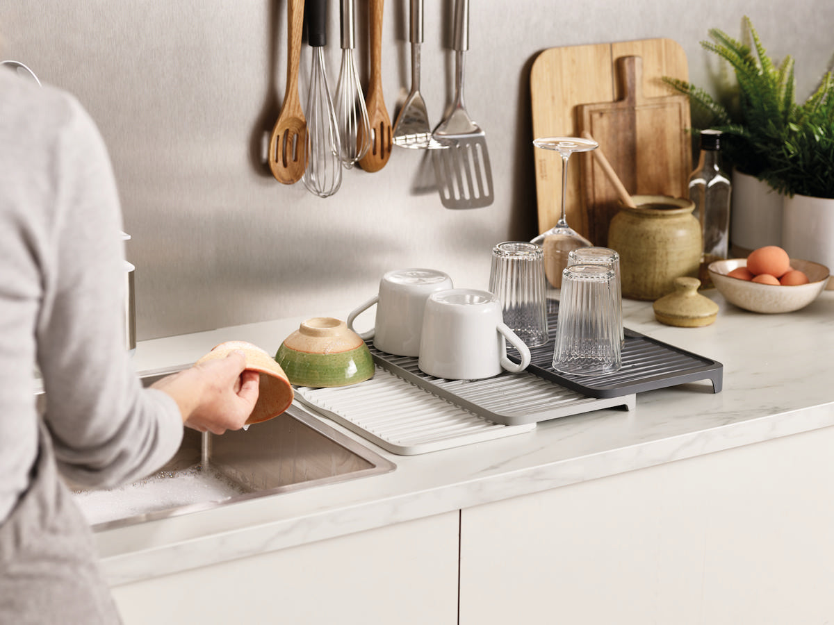 Tier Expandable Draining Mat - Grey