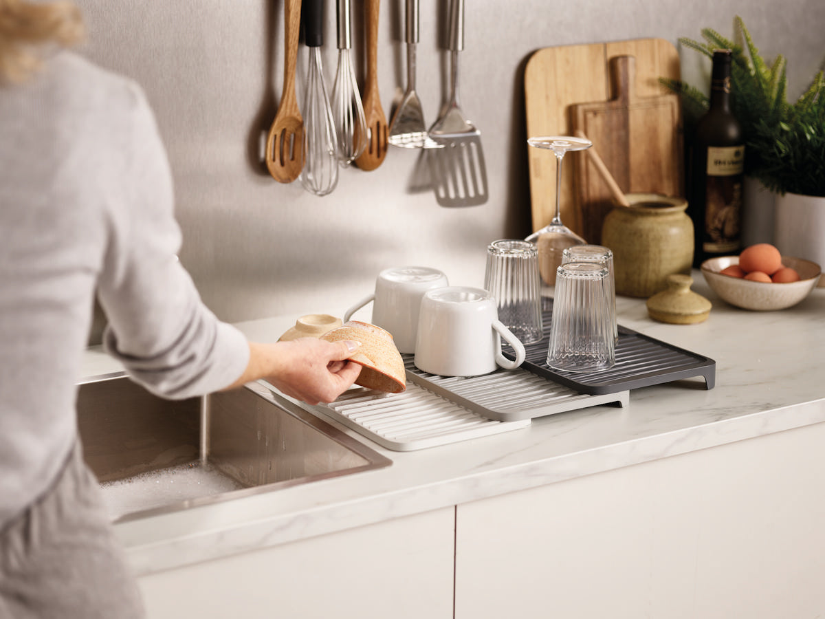 Tier Expandable Draining Mat - Grey