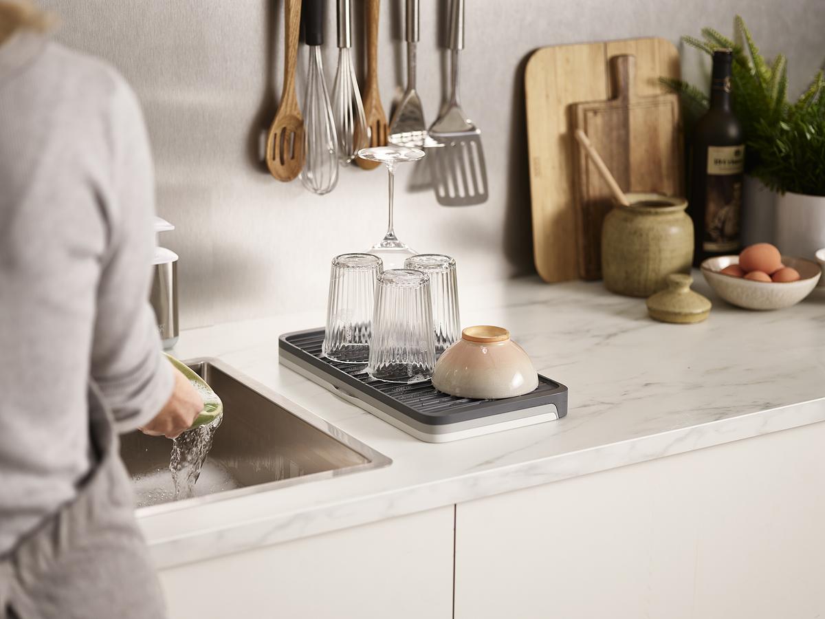 Tier Expandable Draining Mat - Grey