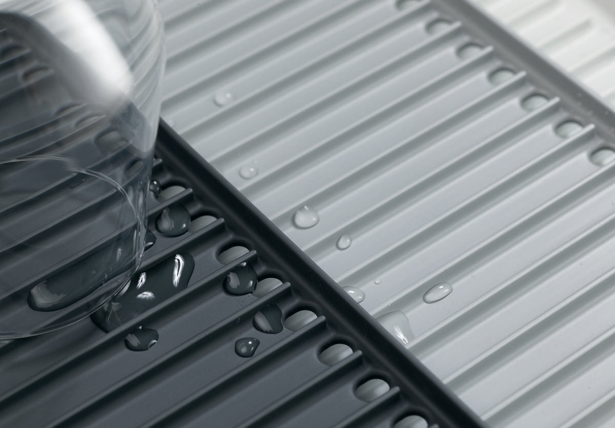 Tier Expandable Draining Mat - Grey