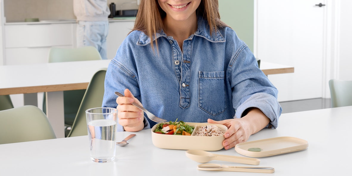 Natural Cutlery Set with Case