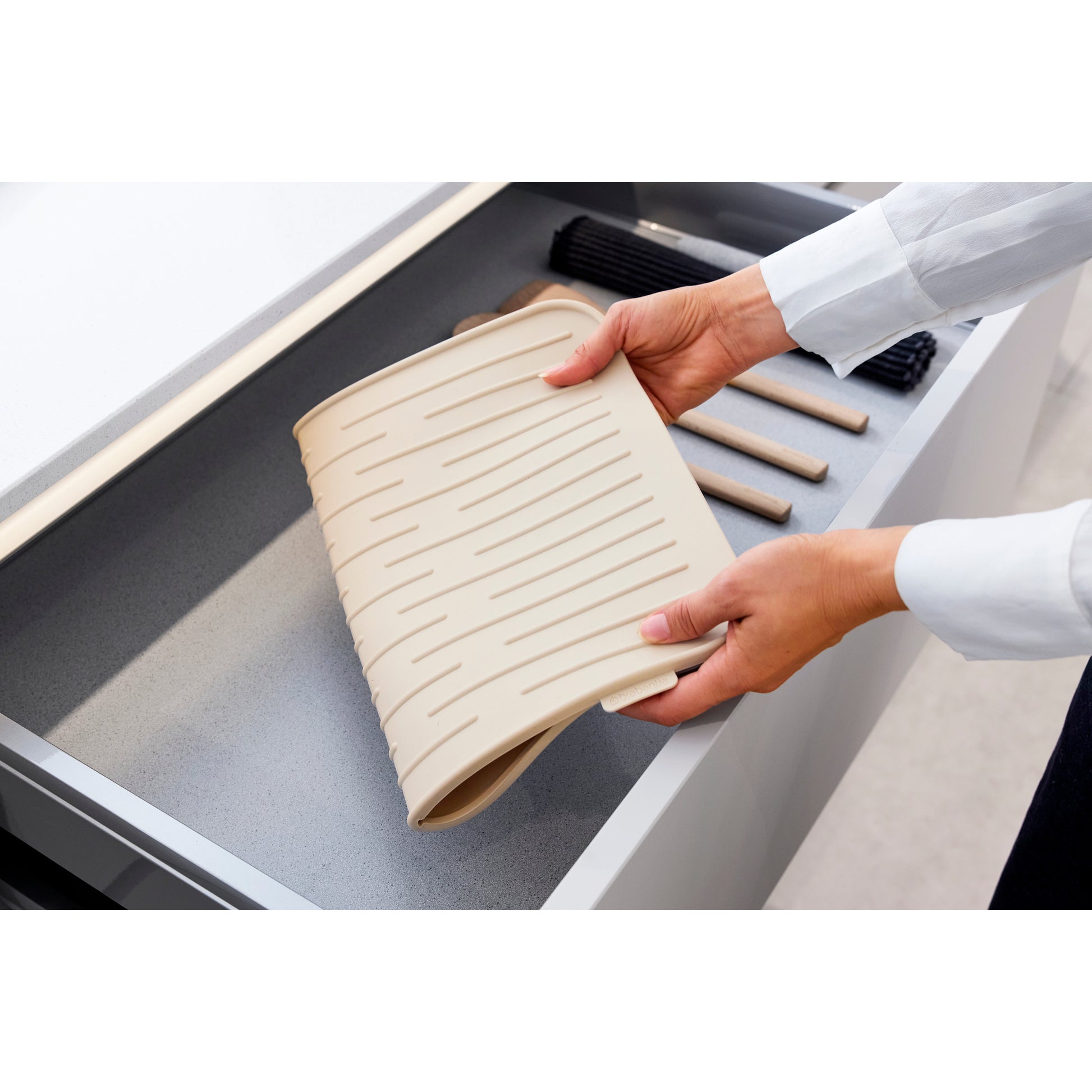 SinkSide Silicone Dish Drying Mat - Soft Beige - The Organised Store