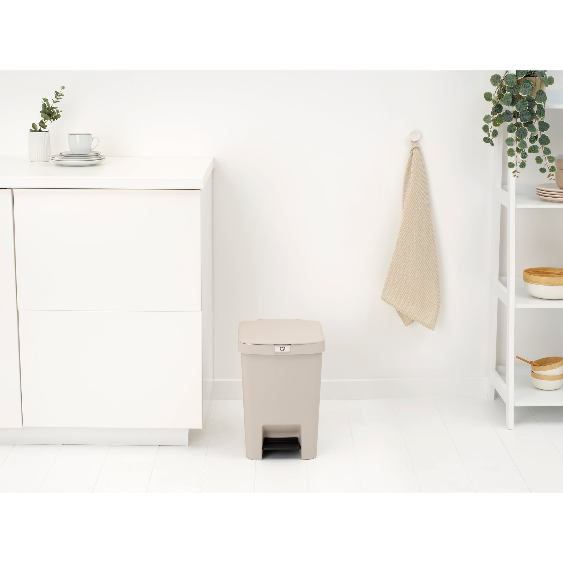 Step Up Pedal Bin- 25 litre - Soft Beige - The Organised Store