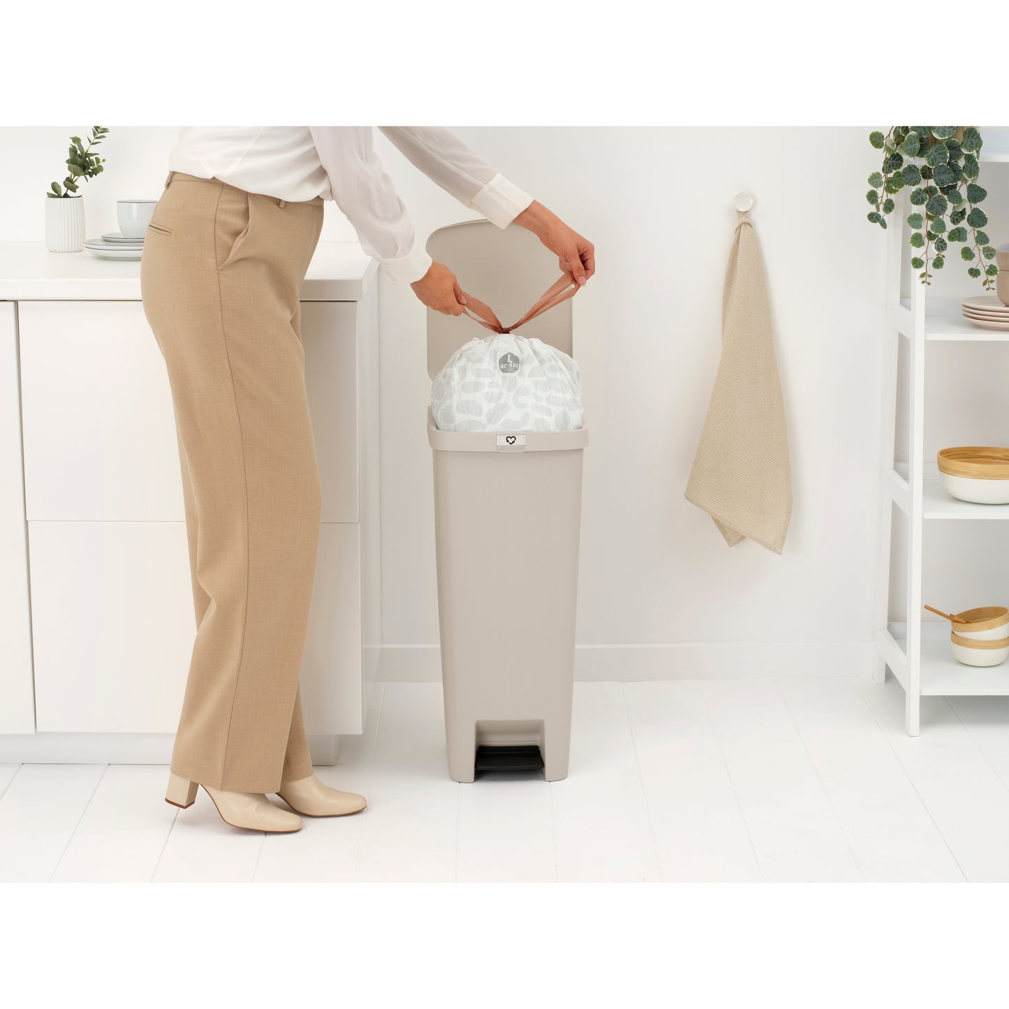 Stepup Pedal Bin - Soft Beige- 40L
