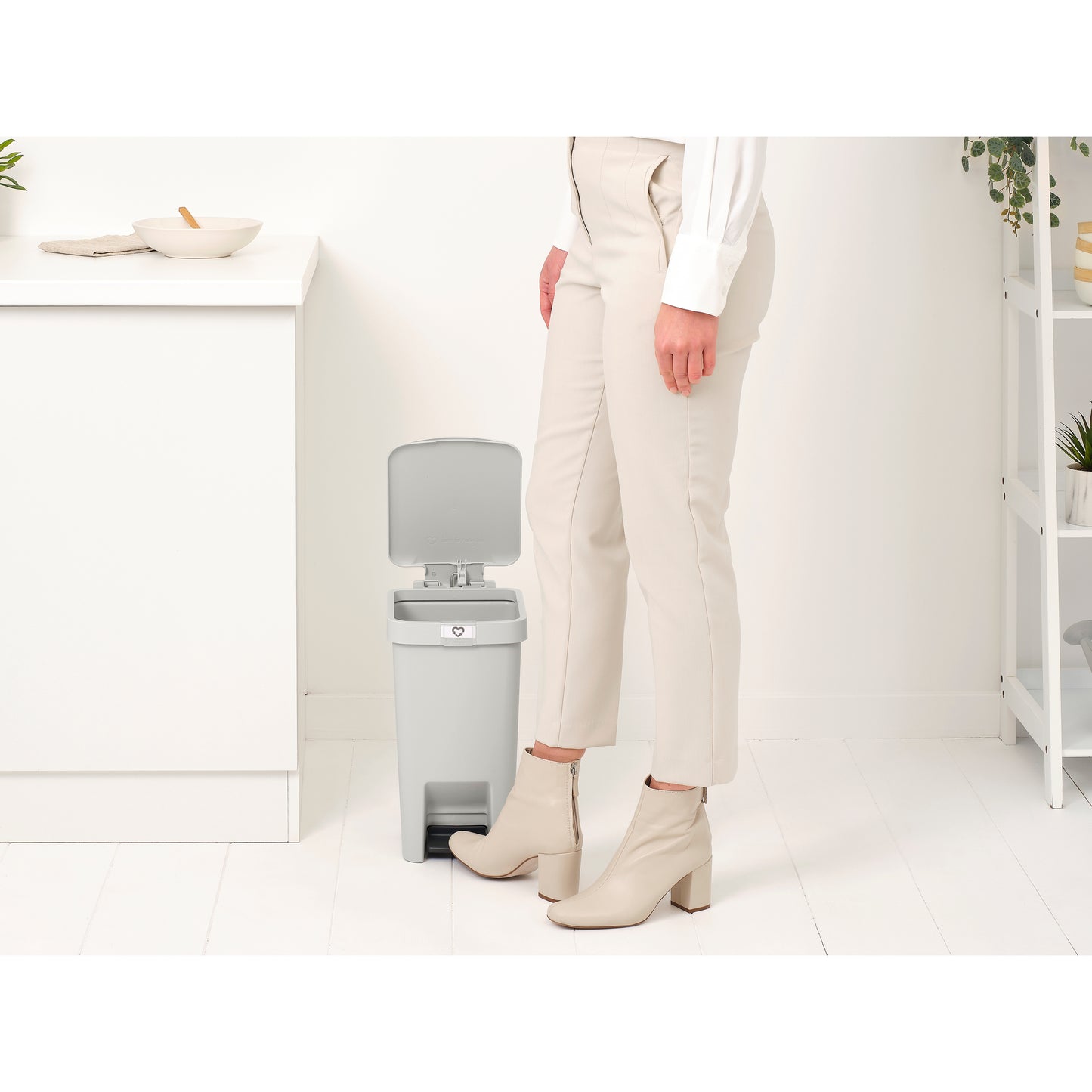 Pedal Bin StepUp- 10L-Light Grey