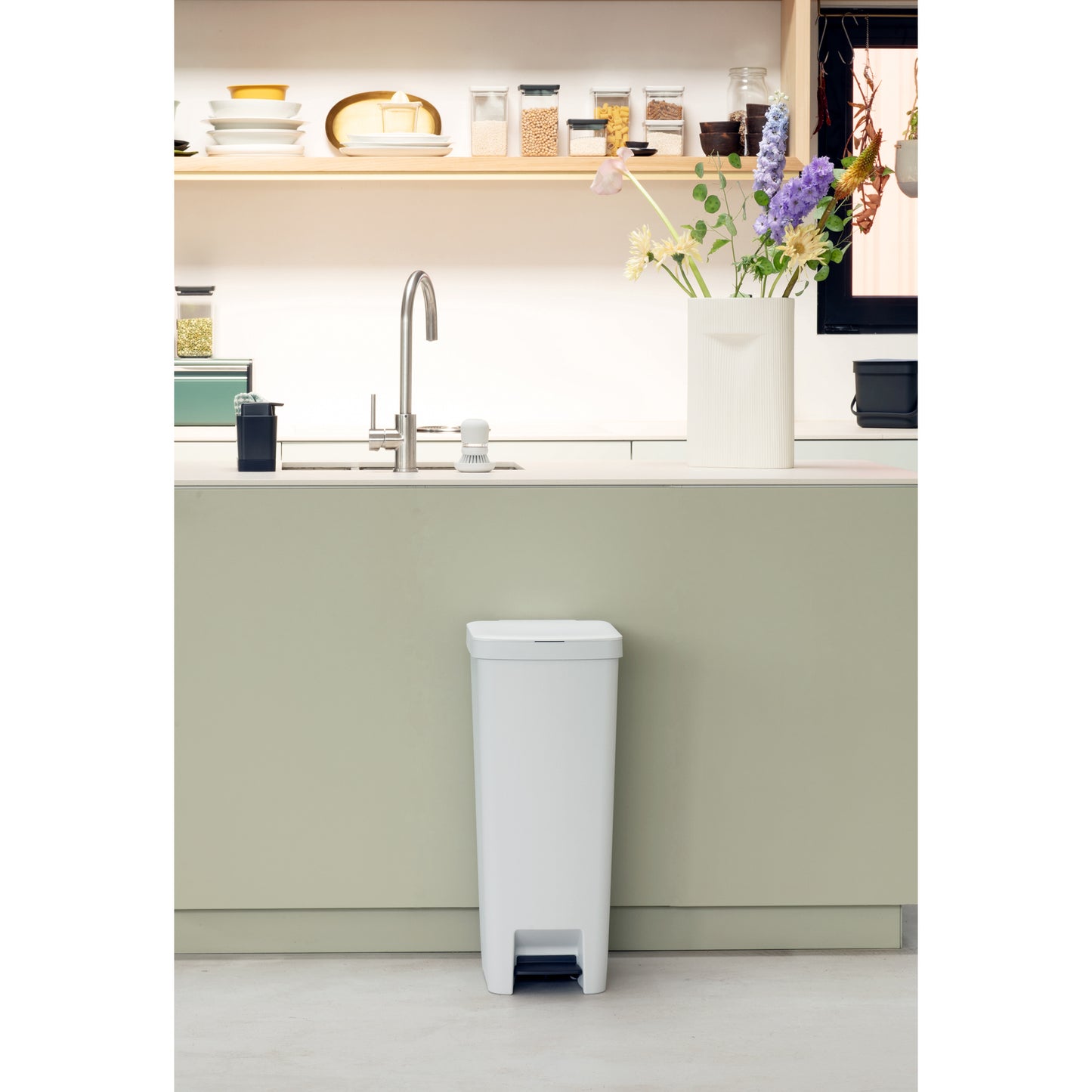 Step Up Pedal Bin- 40L-Various Colours