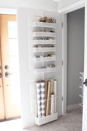 Elfa Door & Wall Storage Bundle- 1 Small & 5 Large Mesh Baskets