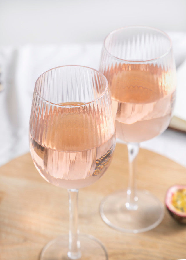 BarCraft Set of 2 Ridged Wine Glasses