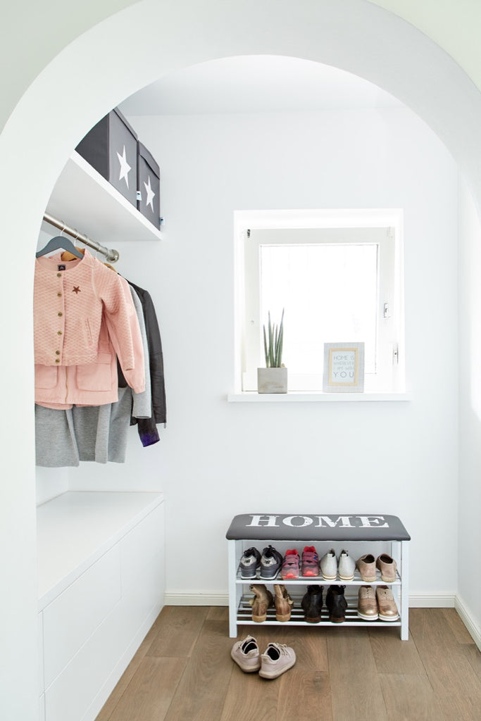 Shoe Rack With Cushion "Home" or "Star"