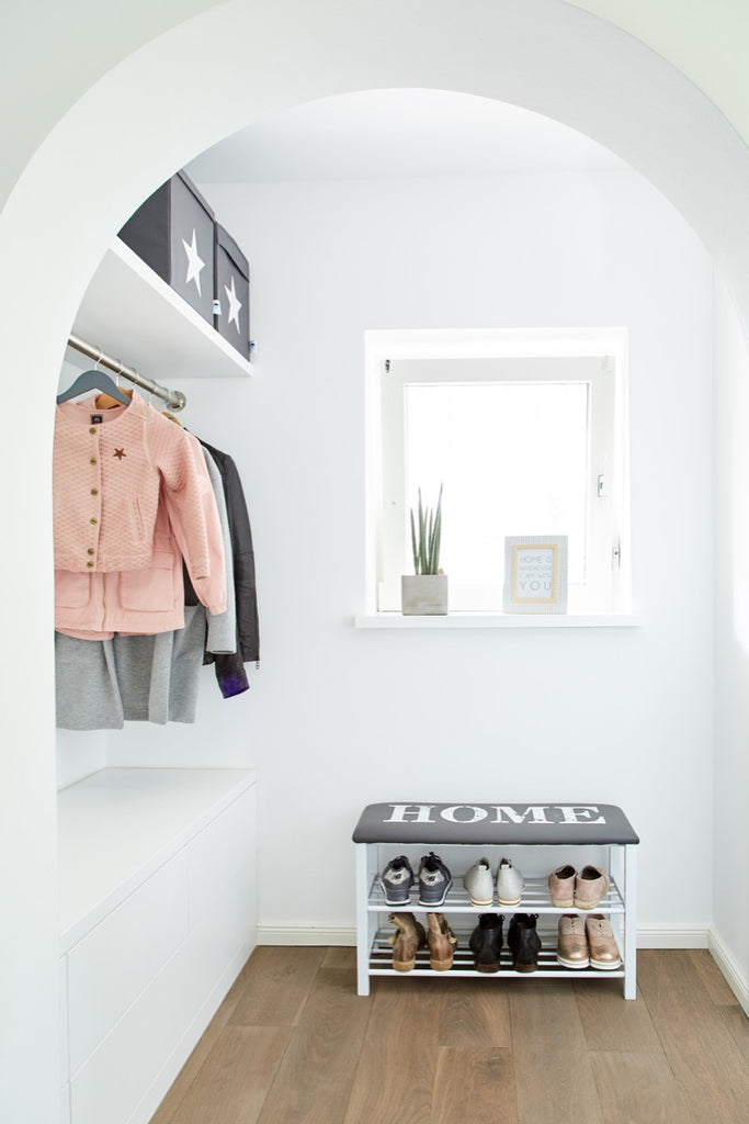 Shoe Rack With Cushion "Home" or "Star"