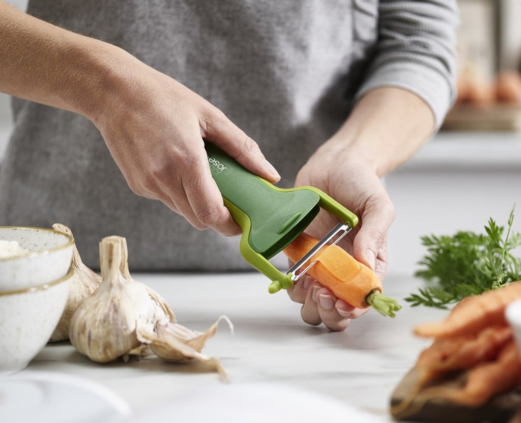 Peeler with Blade Guard