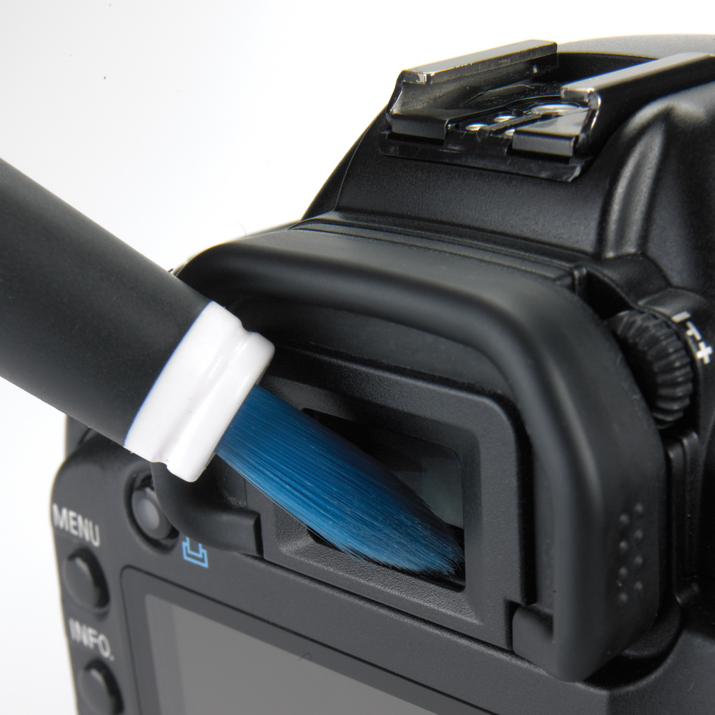 OXO Electronics Cleaning Brush - The Organised Store