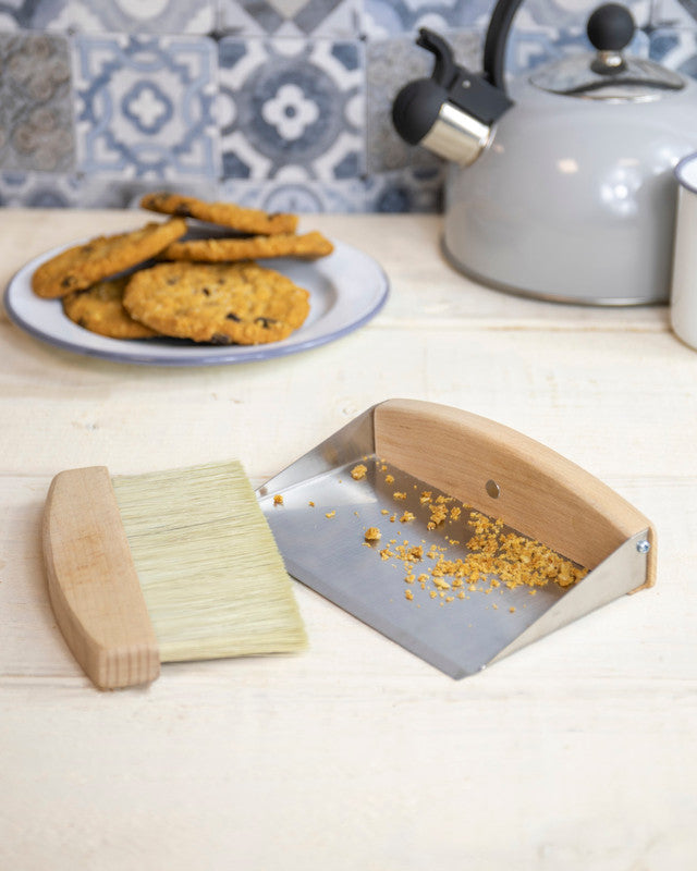 Living Nostalgia Tabletop Dustpan & Brush