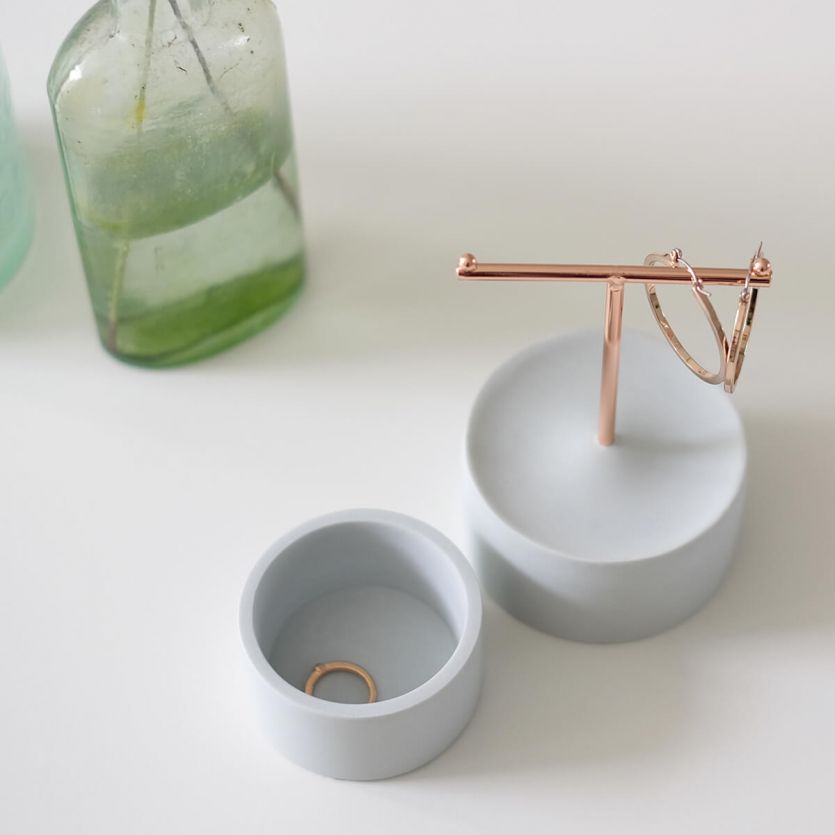 Small Marble T-Bar Jewellery Stand - The Organised Store