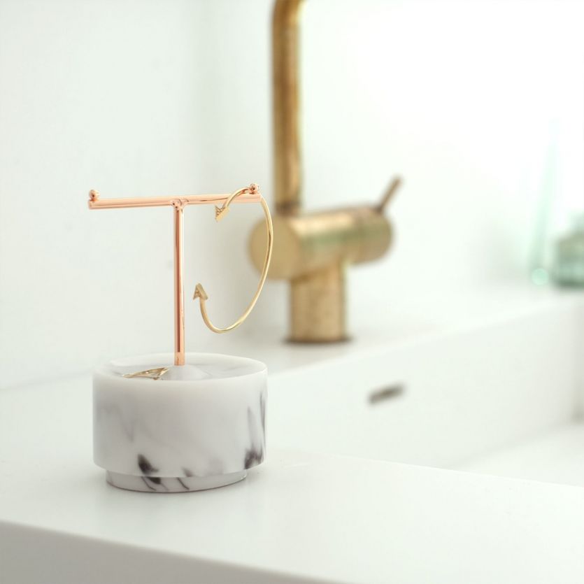 Small Marble T-Bar Jewellery Stand - The Organised Store